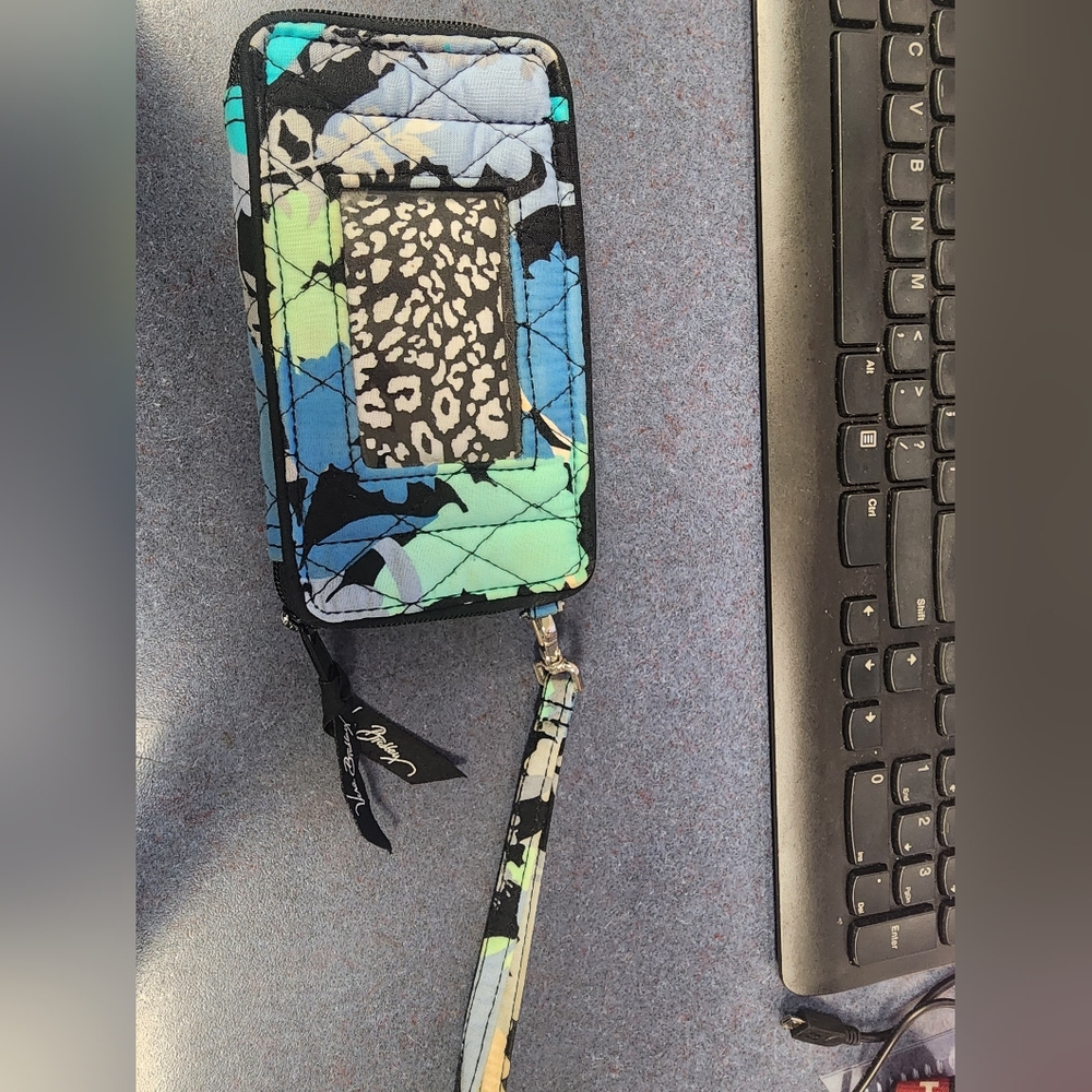 Vera bradley wristlet